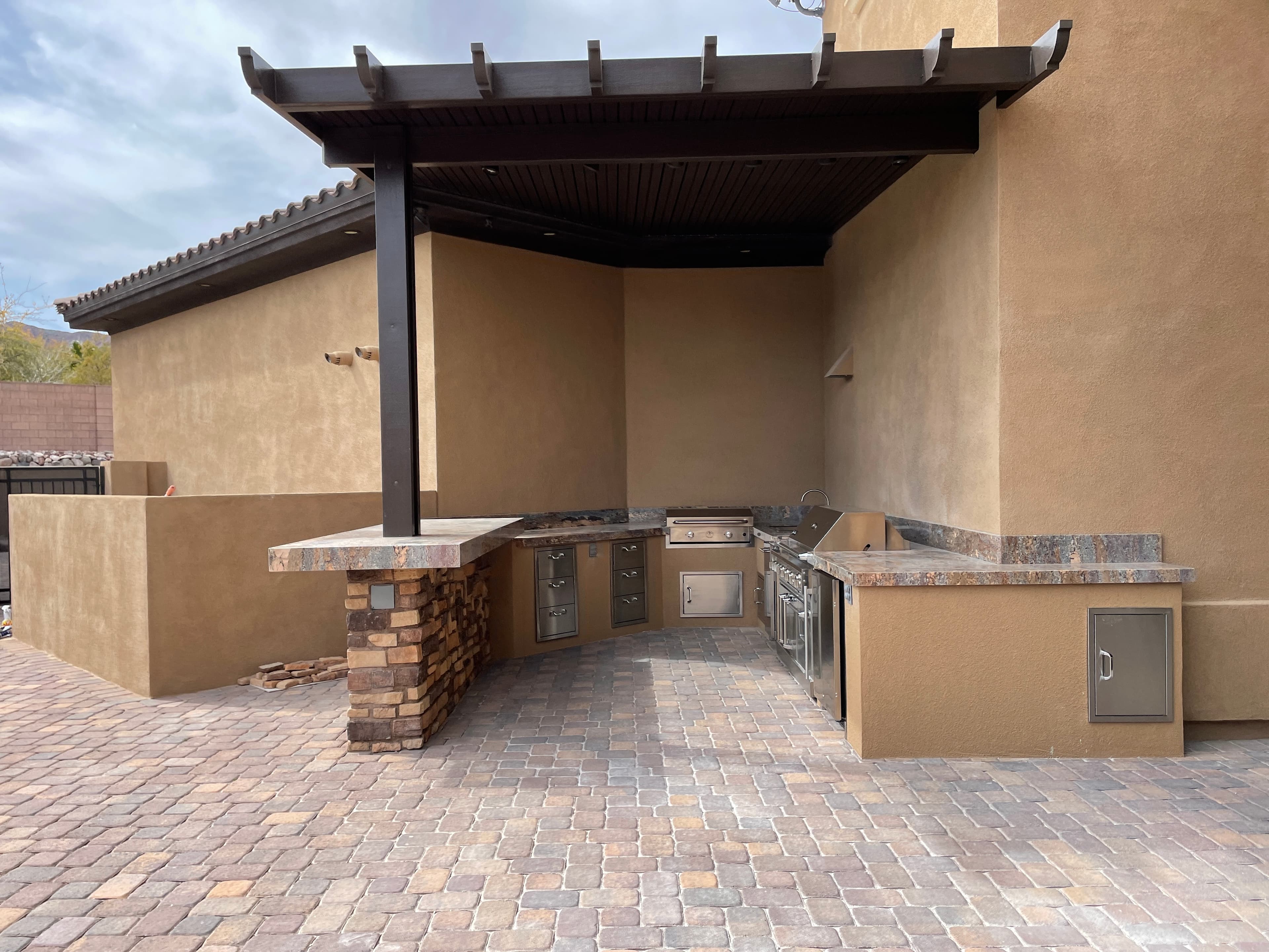 ISLAND  & PATIO COVER COMBOS  - Photo 11