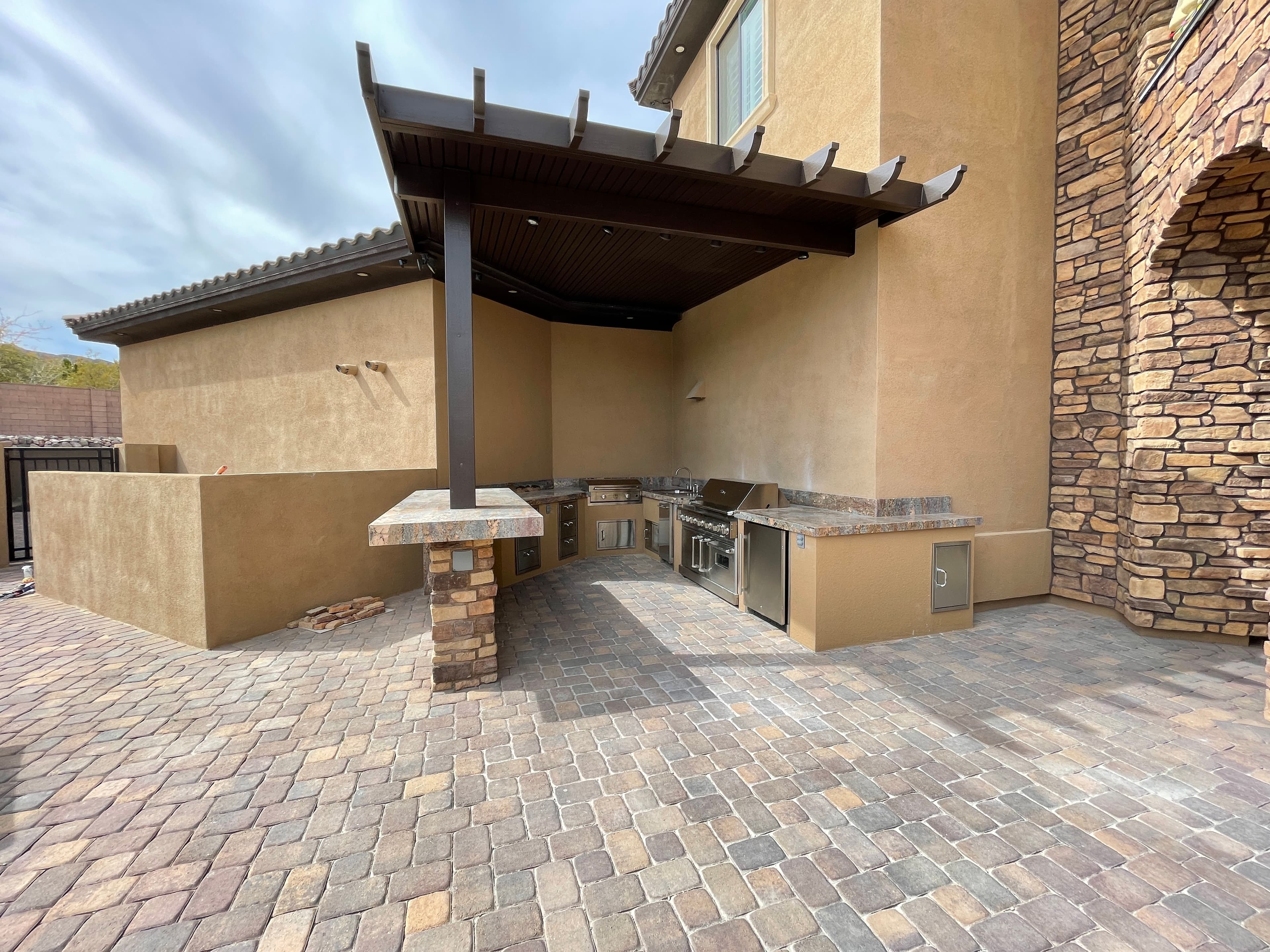 ISLAND  & PATIO COVER COMBOS  - Photo 13