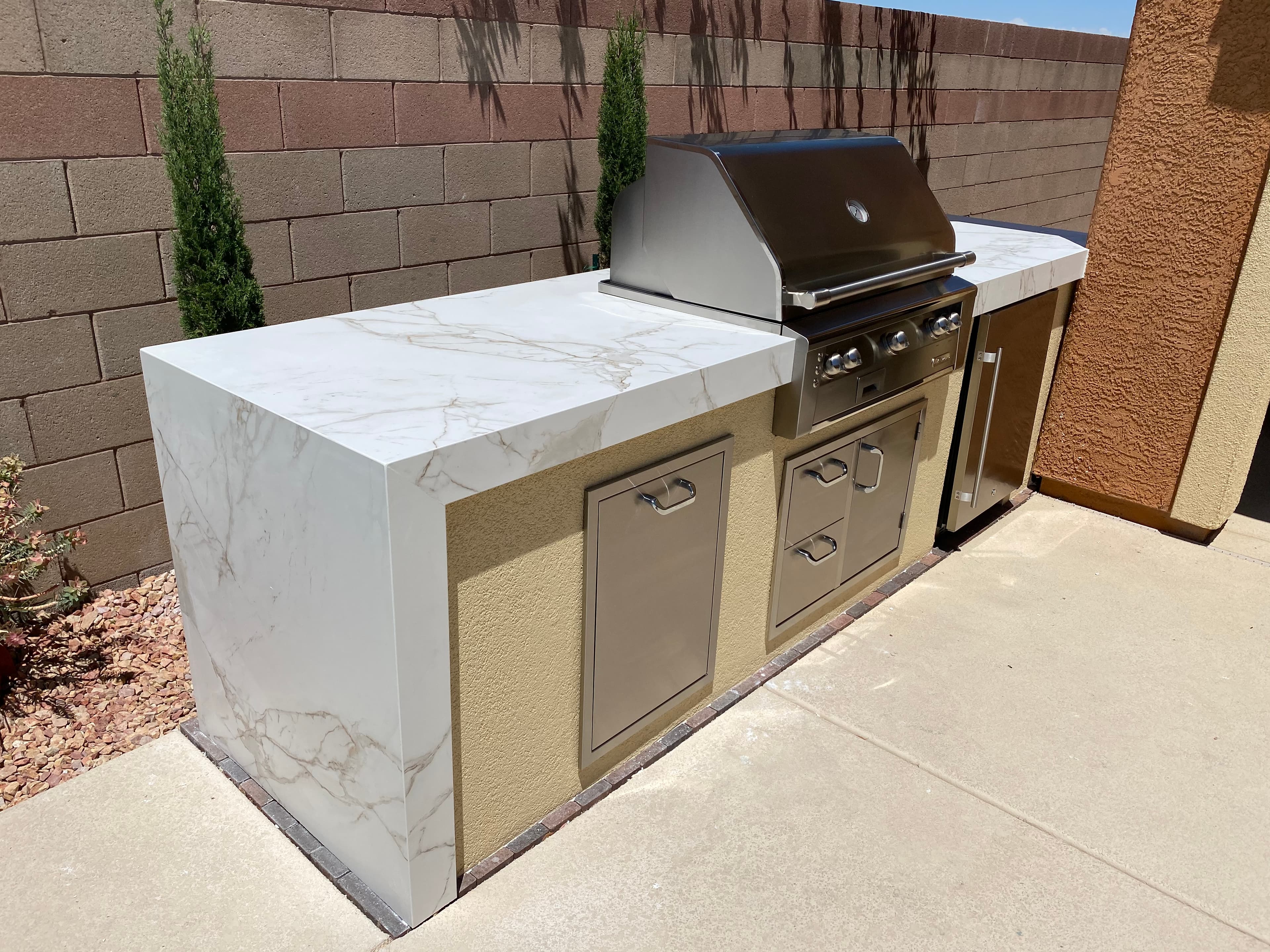 LINEAR/STRAIGHT  - Photo 130