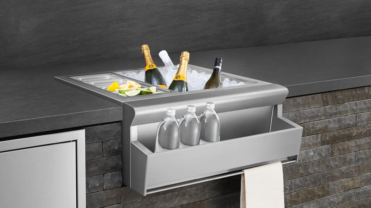 25" Beverage Chiller/Sink thumbnail 3