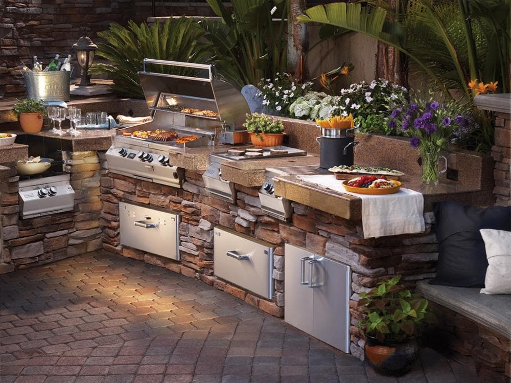 BBQ Concepts Prefabricated Outdoor Kitchens, Fire Features & Outdoor Living Structures
