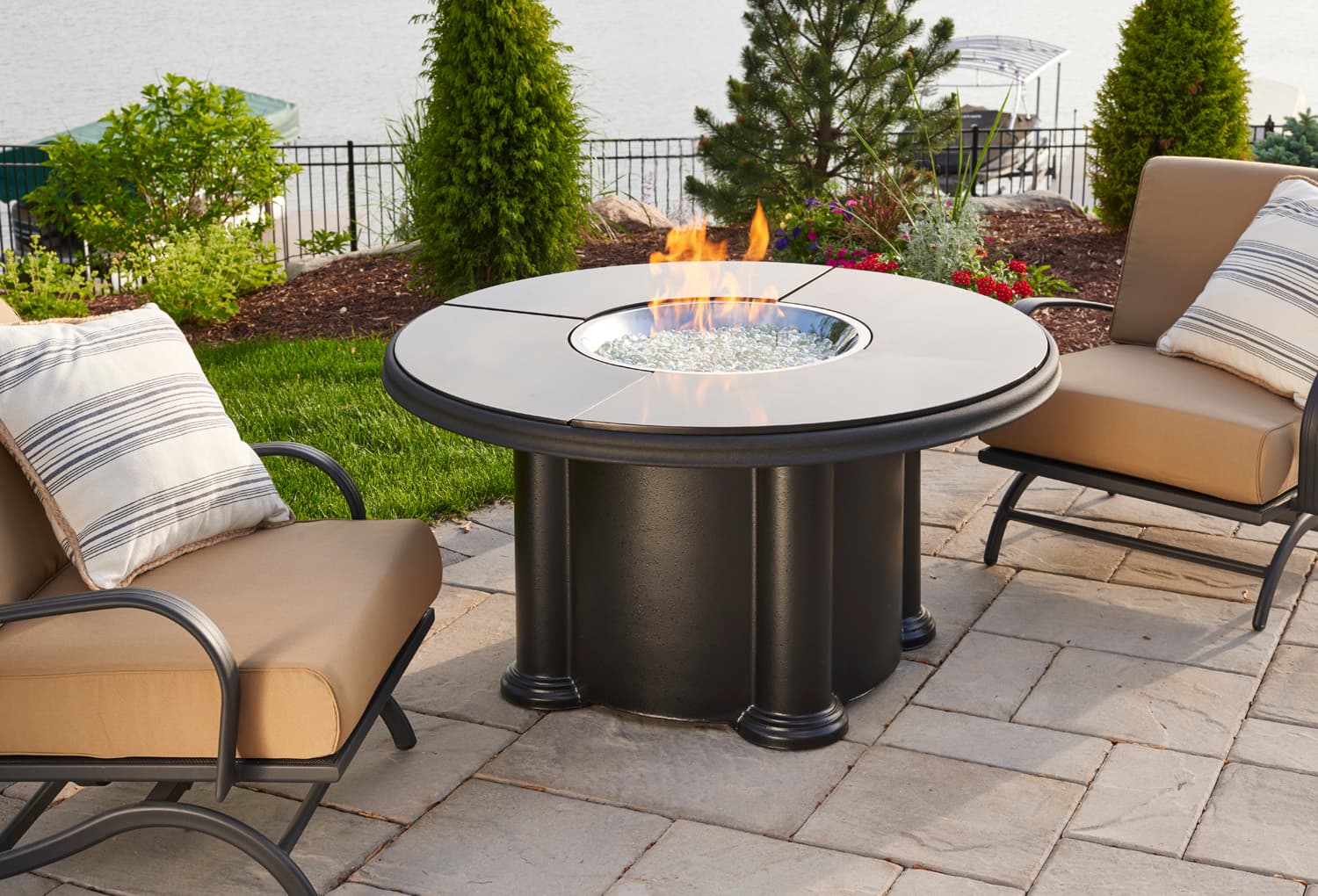 The Outdoor GreatRoom Company - Black Grand Colonial Gas Fire Pit Table