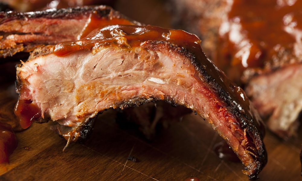 Smoked Barbecue Pork Spare Ribs with Sauce